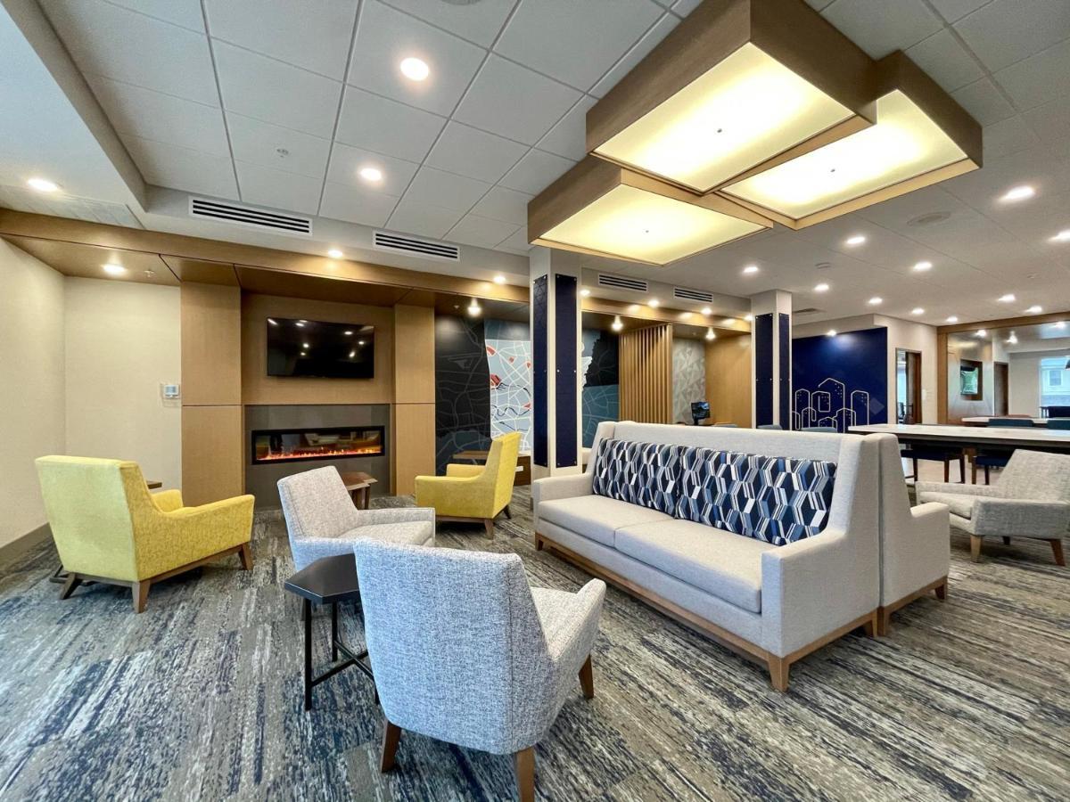 פורט סמית' Holiday Inn Express & Suites - Ft. Smith - Airport By Ihg מראה חיצוני תמונה