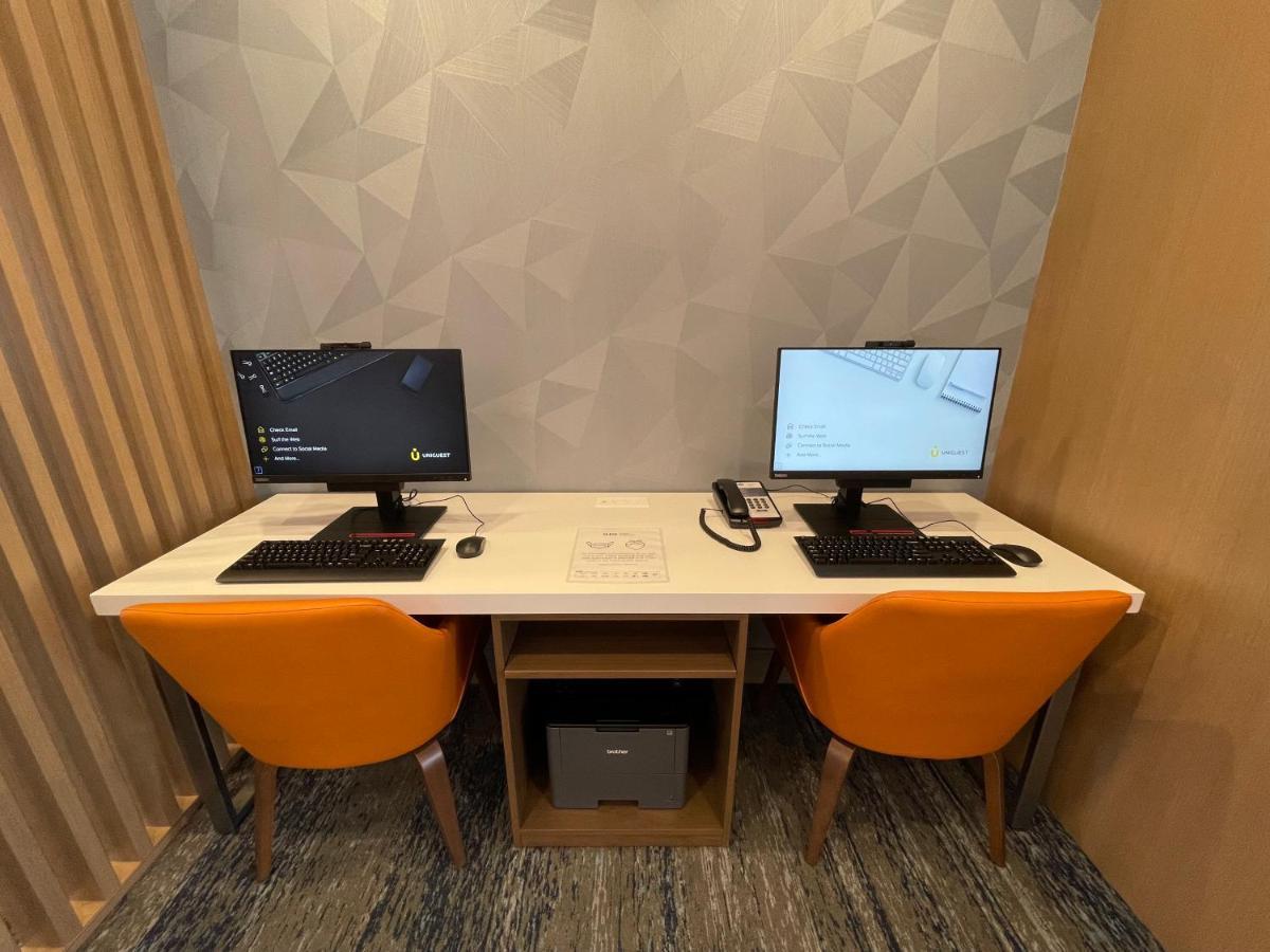 פורט סמית' Holiday Inn Express & Suites - Ft. Smith - Airport By Ihg מראה חיצוני תמונה